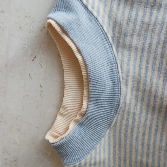 Vintage women's sweatshirt brand- ROW G, sz Large. Light yellow/gray str… - Picture 9 of 15